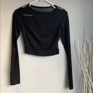 Black crop top long sleeve